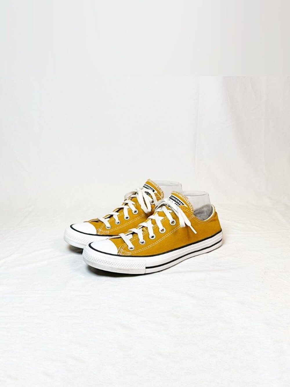 Converse All Star Chuck Taylor Saffron Yellow Low Sneakers~Mens 7/Womens 9~